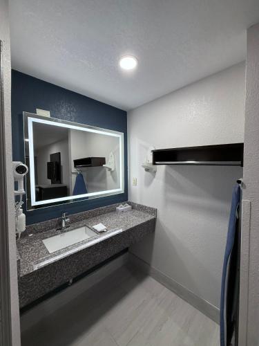 2 double beds