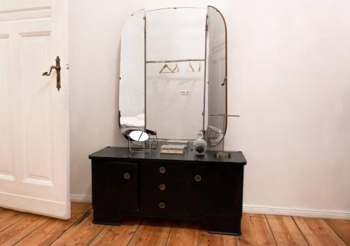 Artistic Apartment in the Heart of Berlin - main image