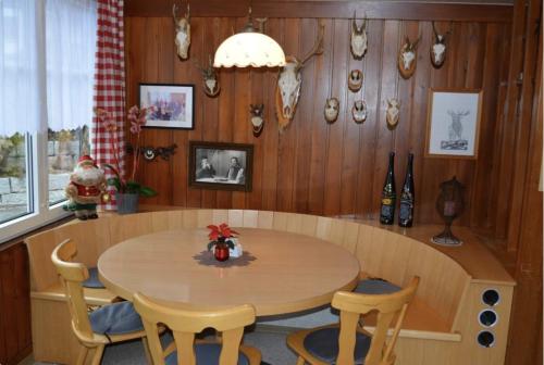 Haus Engel Gams – Gams, CA