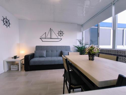 El Barco Azul Sunset in ลาลากูน่า