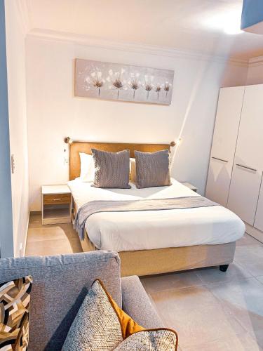 Seapoint escape stylish studio - image 6