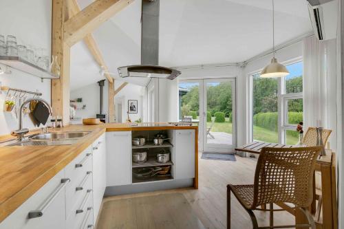 المرافق, Scenic Summer House Near Quiet Lapping Waves in Kirke-Hyllinge