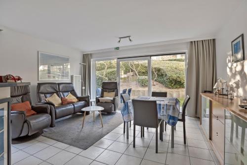 Four-Bedroom Apartment room in Peppino I - 10Gv01 G
