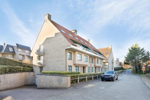 Four-Bedroom Apartment image 1