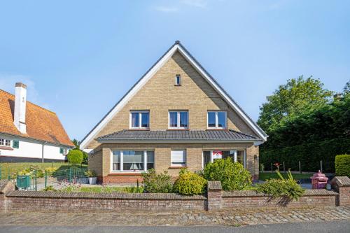 Two-Bedroom Holiday Home image 5