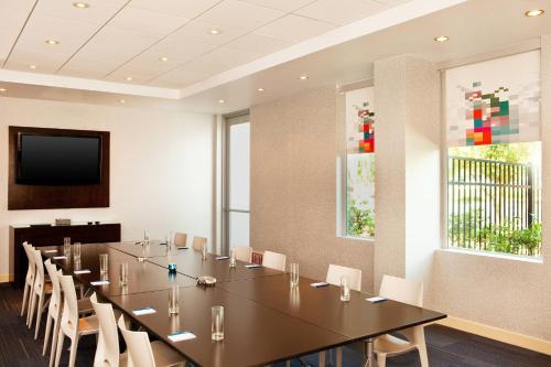 Aloft Ontario-Rancho Cucamonga - image 7