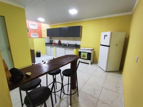 ห้องครัว, Pousada Paraíso Beach (Pousada Paraiso Beach) in มูตารี