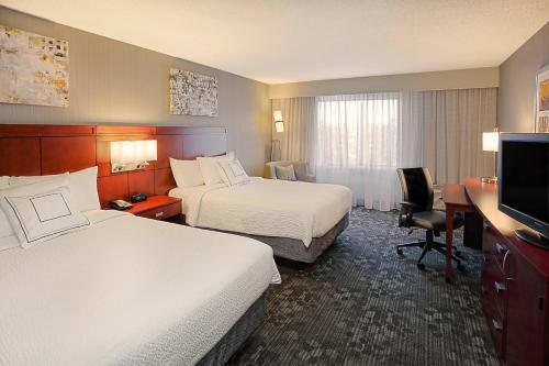 2 double beds