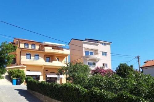 Apartment Damir