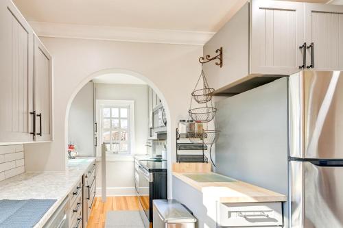 Walk to UK Campus Charming Home with Patio! in Virginia Ave