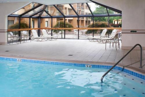 Courtyard by Marriott Lexington North - image 7