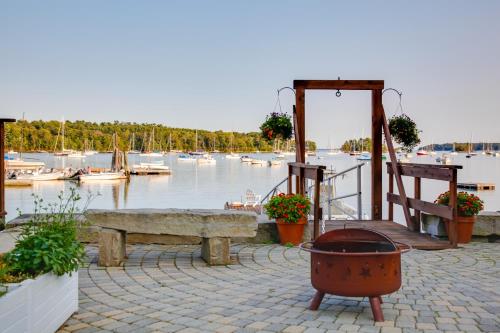 Heron Cottage on Casco Bay with Deck and Dock Access! - image 13
