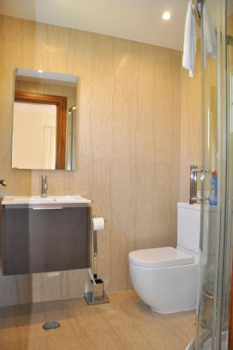 Fantastic Private Villa ideal for great family holidays - image 12