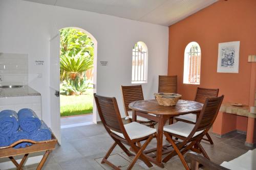 Fantastic Private Villa ideal for great family holidays - image 5