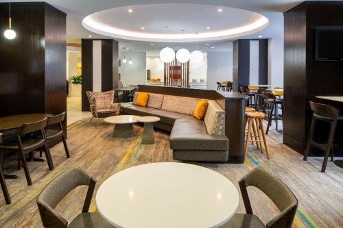 SpringHill Suites by Marriott Orlando Convention Center - image 7