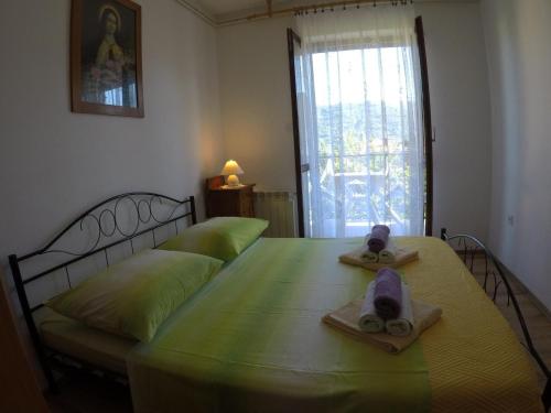 Antique apartment with balcony - image 3