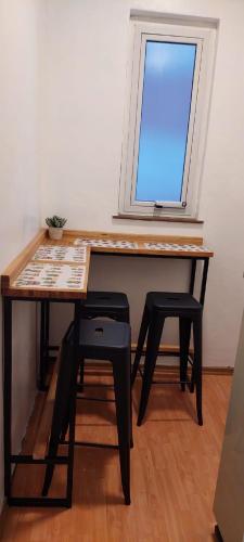 Two-Bedroom Apartment image 4
