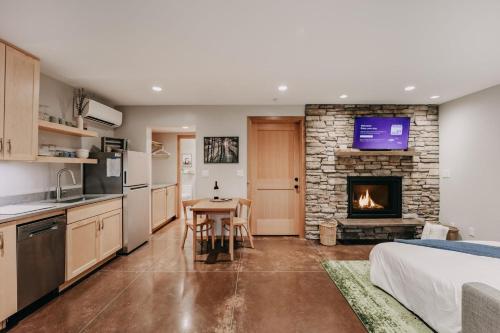 Ensuite 08 - A Newly Remodeled Studio - A Perfect Romantic Getaway, Deming (foto 2)
