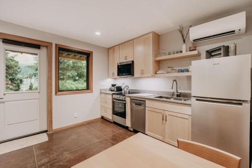 Ensuite 08 - A Newly Remodeled Studio - A Perfect Romantic Getaway, Deming (foto 7)
