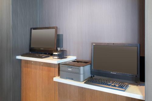 Courtyard by Marriott West Palm Beach - image 2