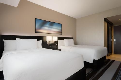 2 double beds