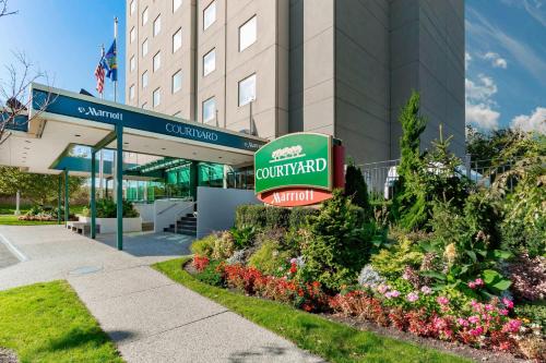 Courtyard by Marriott New York JFK Airport, Queens