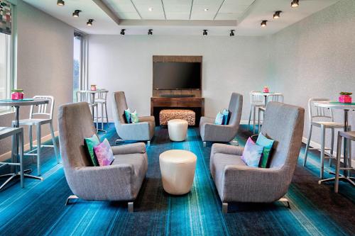 Aloft Hotel Las Colinas - image 7