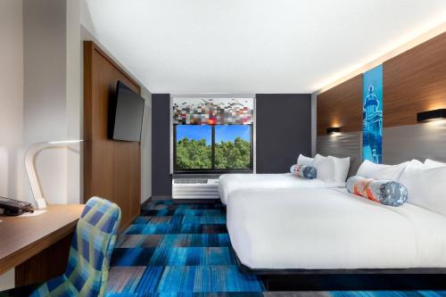 Aloft, Guest room, 2 Queen