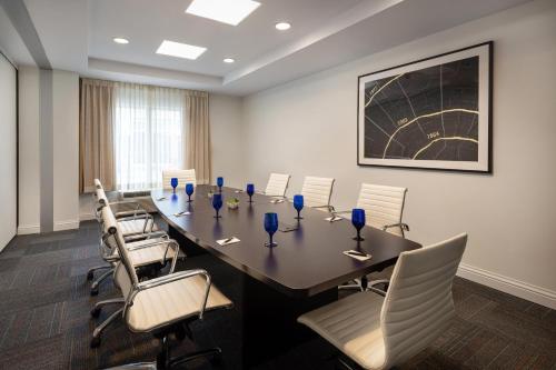 Aloft Mountain View - main image