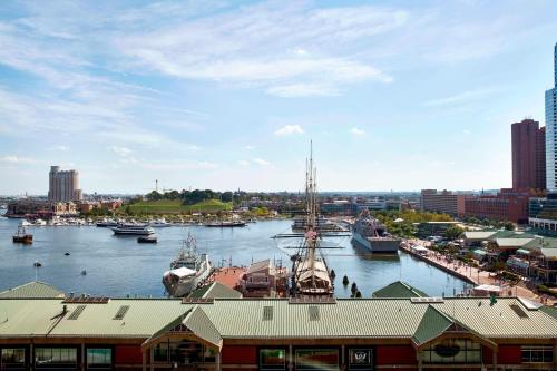 Renaissance Baltimore Harborplace Hotel - image 2