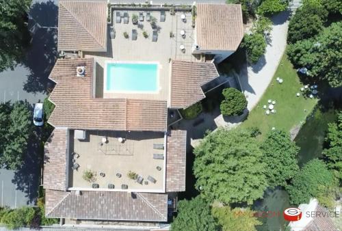 Hotel Les Nevons - image 10