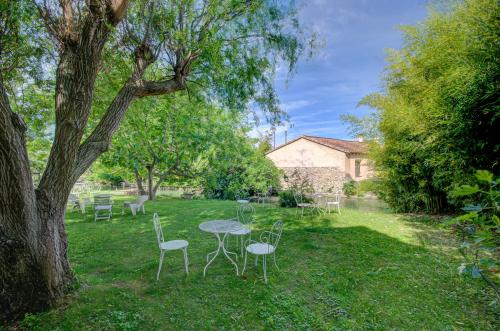 Hotel Les Nevons - image 9