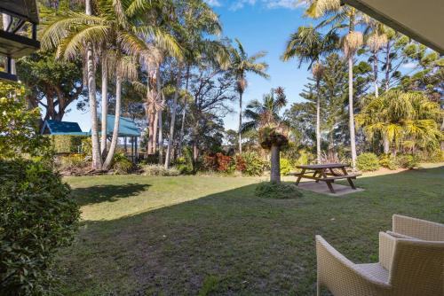 สวน, Motel Miramar in นัมบัคคา เฮดส์