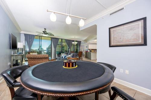 Phoenix on the Bay 1419 condo in Caswell