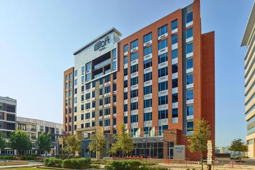 Aloft by Marriott Richardson, Richardson