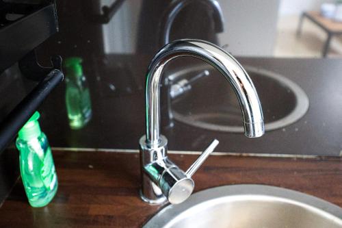 Konyha, StayAU Cozy 1BR Living Space Near Chadstone in Chadstone
