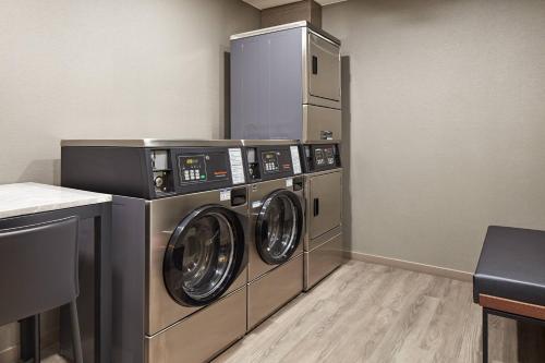 AC Hotel by Marriott San Jose Santa Clara