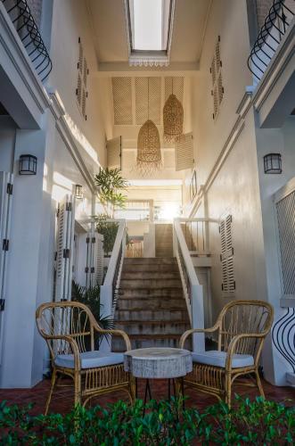 Chic stay HANA Boutique hotel