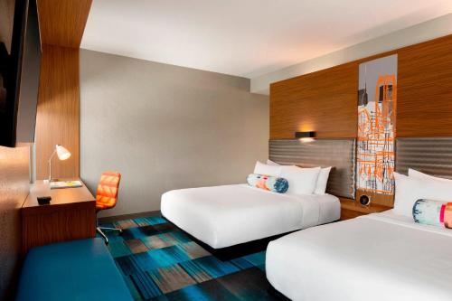 Aloft, Guest room, 2 Queen