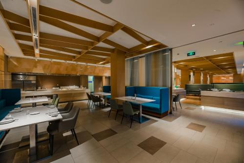 Libo Xiaoqikong Ruijing Hotel