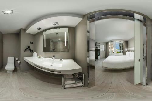 AC Hotel by Marriott San Juan Condado - image 11
