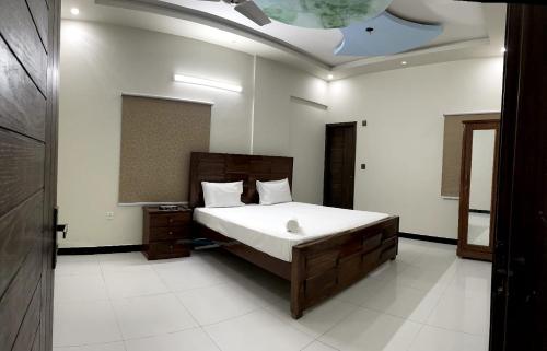 Nursery Guest House - image 9