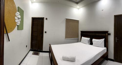 Nursery Guest House - image 6
