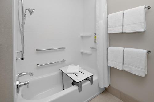 Holiday Inn Express & Suites - Elkhorn - Lake Geneva Area by IHG Holiday Inn Express & Suites - Elkhorn - Lake Geneva Area by IHG