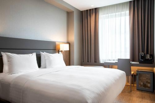 AC Hotel by Marriott Riga - image 5