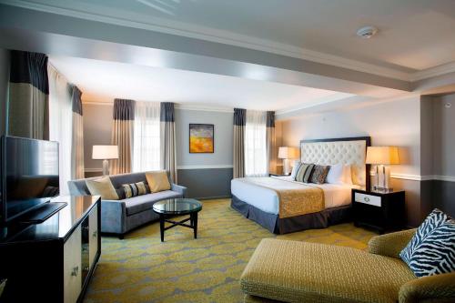 Ambassador Hotel Tulsa, Autograph Collection