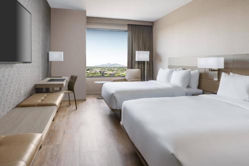 Guest room, 2 Queen Beds, Mountain view