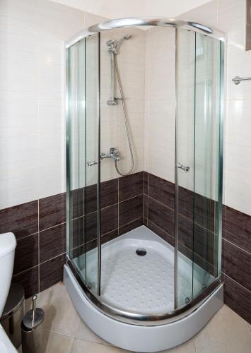 Seaside Apartment with 2 Bedrooms for up to 5 Guests - image 2