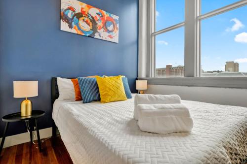 Bright and Modern Studio in Louisville # 405 in Louisville, USA