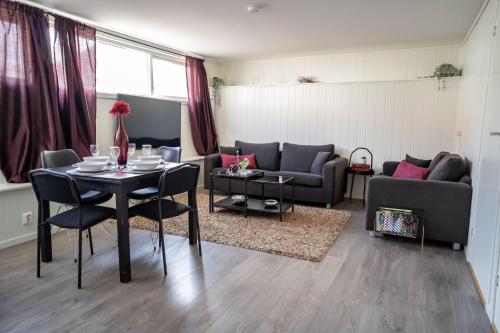 Bnb Central Apartment 4stavanger - Berti-2rooms - Tap to explore photos